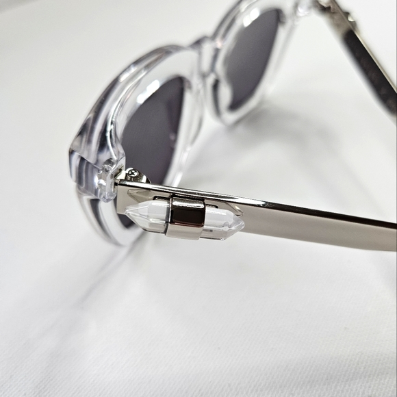 Pared Sunglasses X Krystle Knight in Clear NIB! - Picture 4 of 7